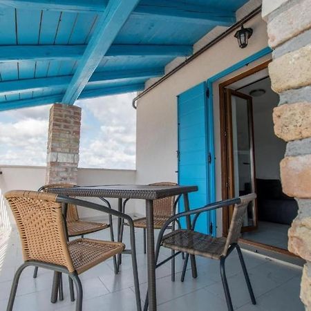 Apartman Rocky Petrovija Buitenkant foto