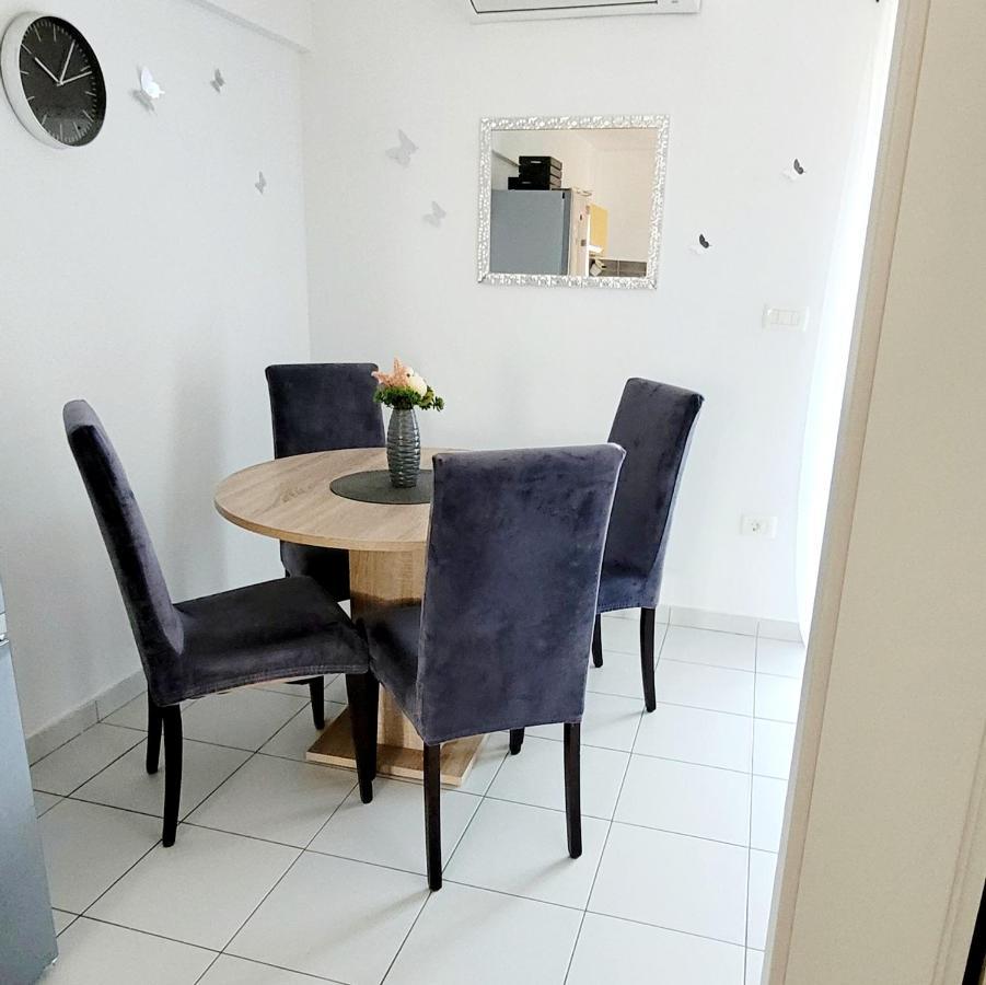 Apartman Rocky Petrovija Buitenkant foto